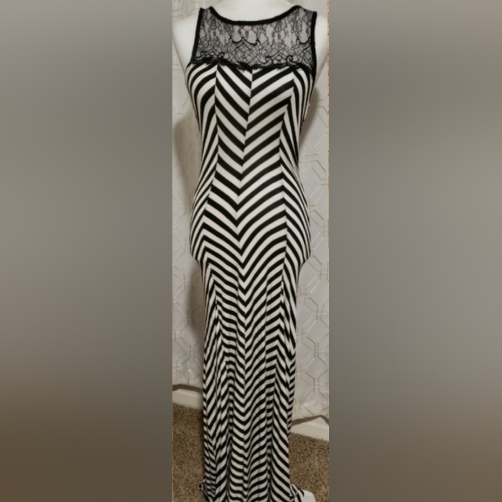 Monteau maxi dress